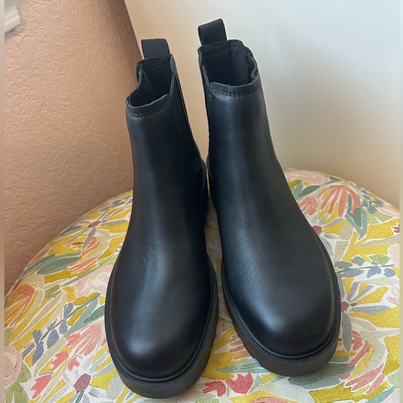 Ugg Women's Markstrum Ankle Boot - Picture 2 of 7